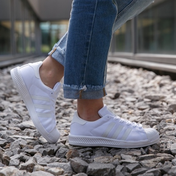 adidas superstar bounce white